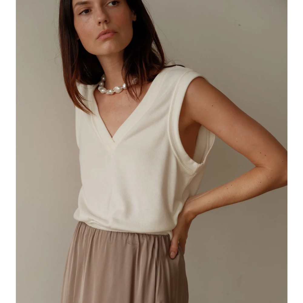DONNI Sweater Vest